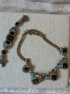 Chloe + Isabel Trevi Statement Necklace & Bracelet| Swarovski Crystal orig 196$